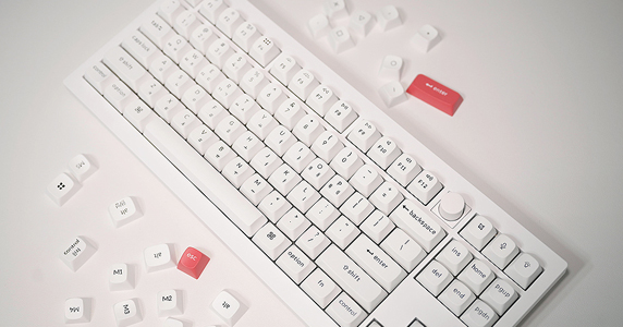 입문용 기계식 키보드 키크론 v3 max 저소음 바나나축 화이트